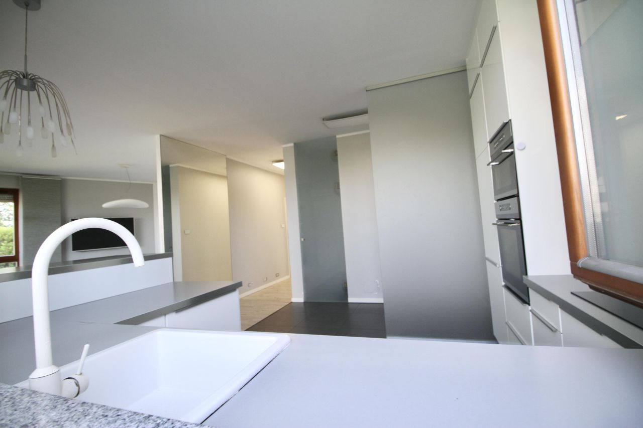 Mieszkanie 3-pokojowe Warszawa Wilanów, ul. Sejmu Czteroletniego. Zdjęcie 10