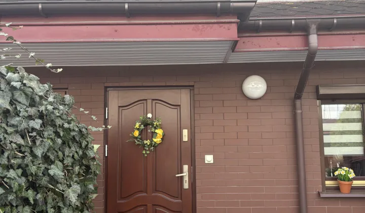 dom szeregowy, 5 pokoi Józefosław, ul. Saturna