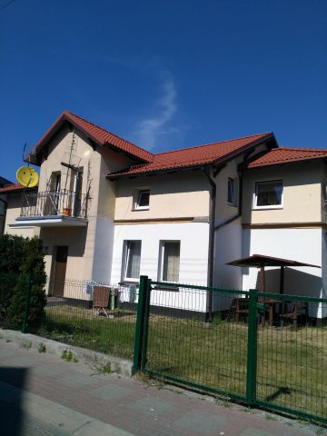 Mieszkanie 3-pokojowe Międzywodzie, ul. Kasztanowa. Zdjęcie 1