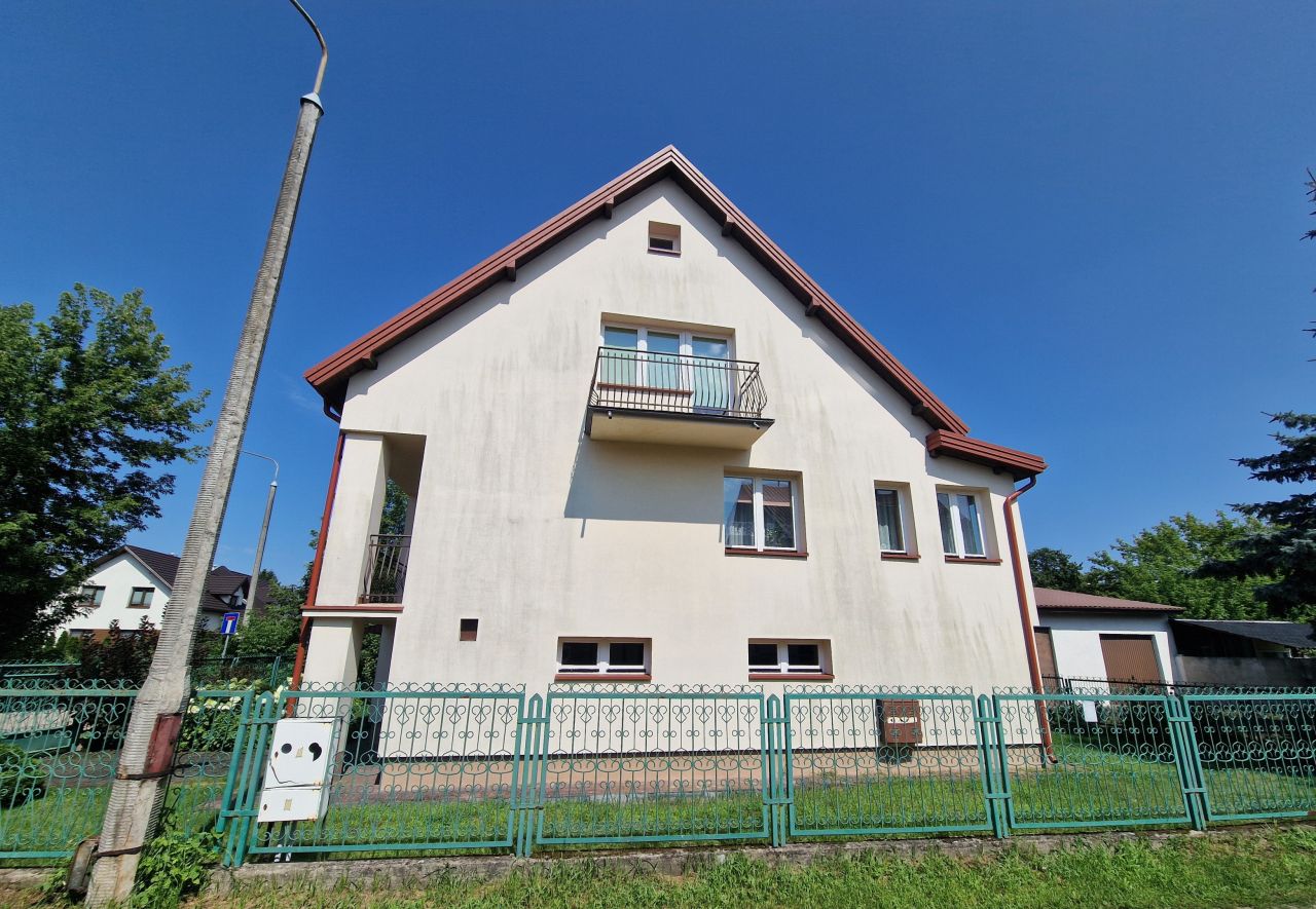 dom wolnostojący, 5 pokoi Ostrołęka Centrum, ul. Spokojna. Zdjęcie 2