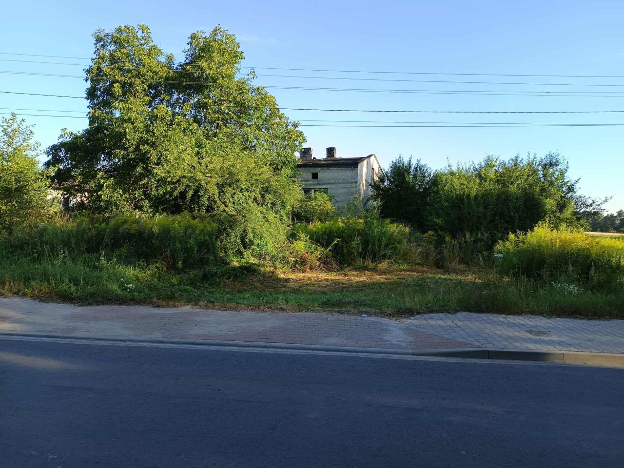 dom wolnostojący Wieluń, ul. Polskiej Organizacji Wojskowej. Zdjęcie 3