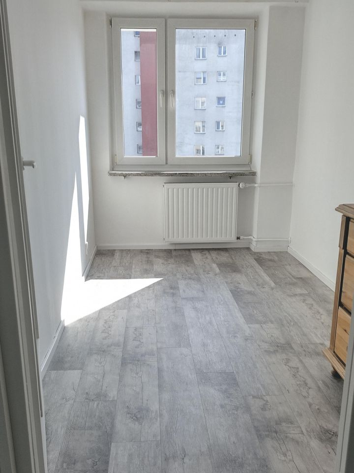 Mieszkanie 3-pokojowe Warszawa Gocław, ul. Grzegorza Przemyka. Zdjęcie 6