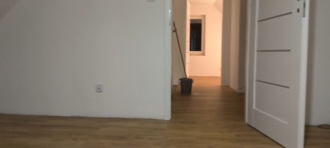 dom wolnostojący, 4 pokoje Spore. Zdjęcie 13