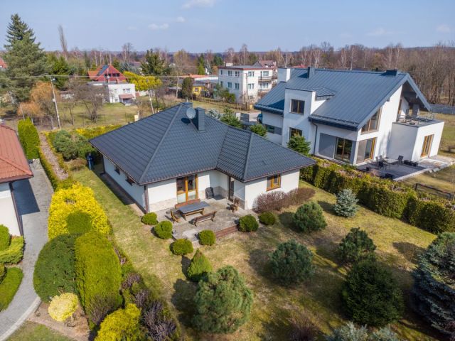 dom wolnostojący, 4 pokoje Zgierz Chełmy, ul. Orzechowa. Zdjęcie 1