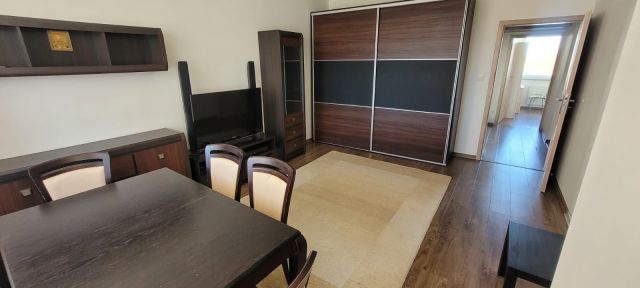 Mieszkanie 3-pokojowe Rzeszów, ul. św. Kingi. Zdjęcie 1