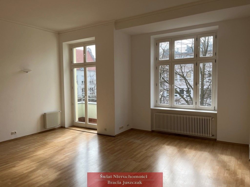 Biuro Wrocław Śródmieście, ul. Cypriana Kamila Norwida. Zdjęcie 1