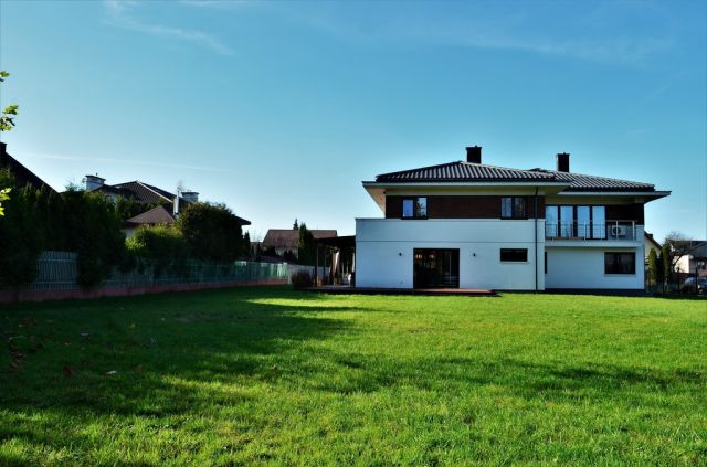 dom wolnostojący, 5 pokoi Zielonki-Wieś. Zdjęcie 24