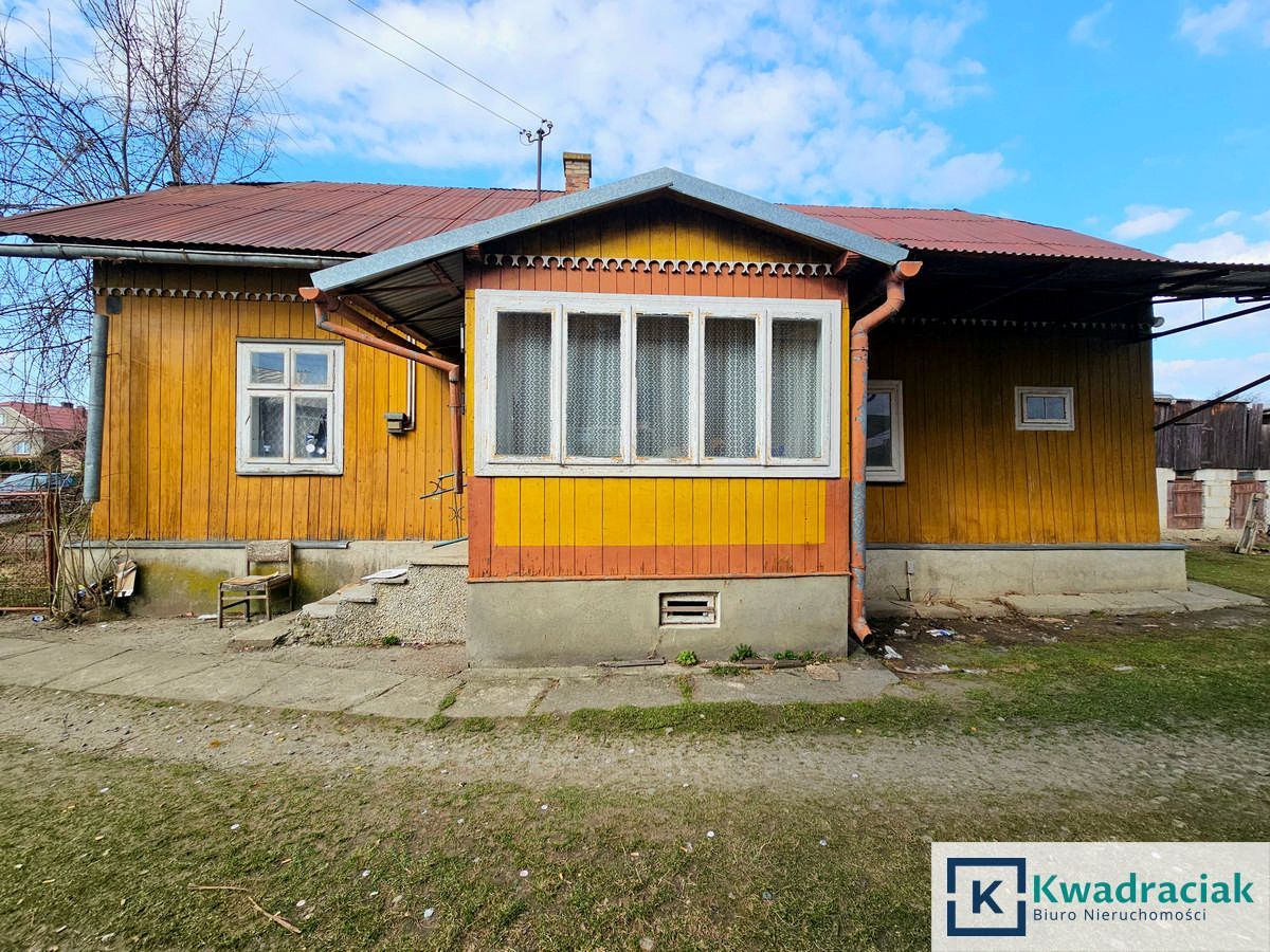 dom wolnostojący, 3 pokoje Długie, ul. Sanocka. Zdjęcie 1