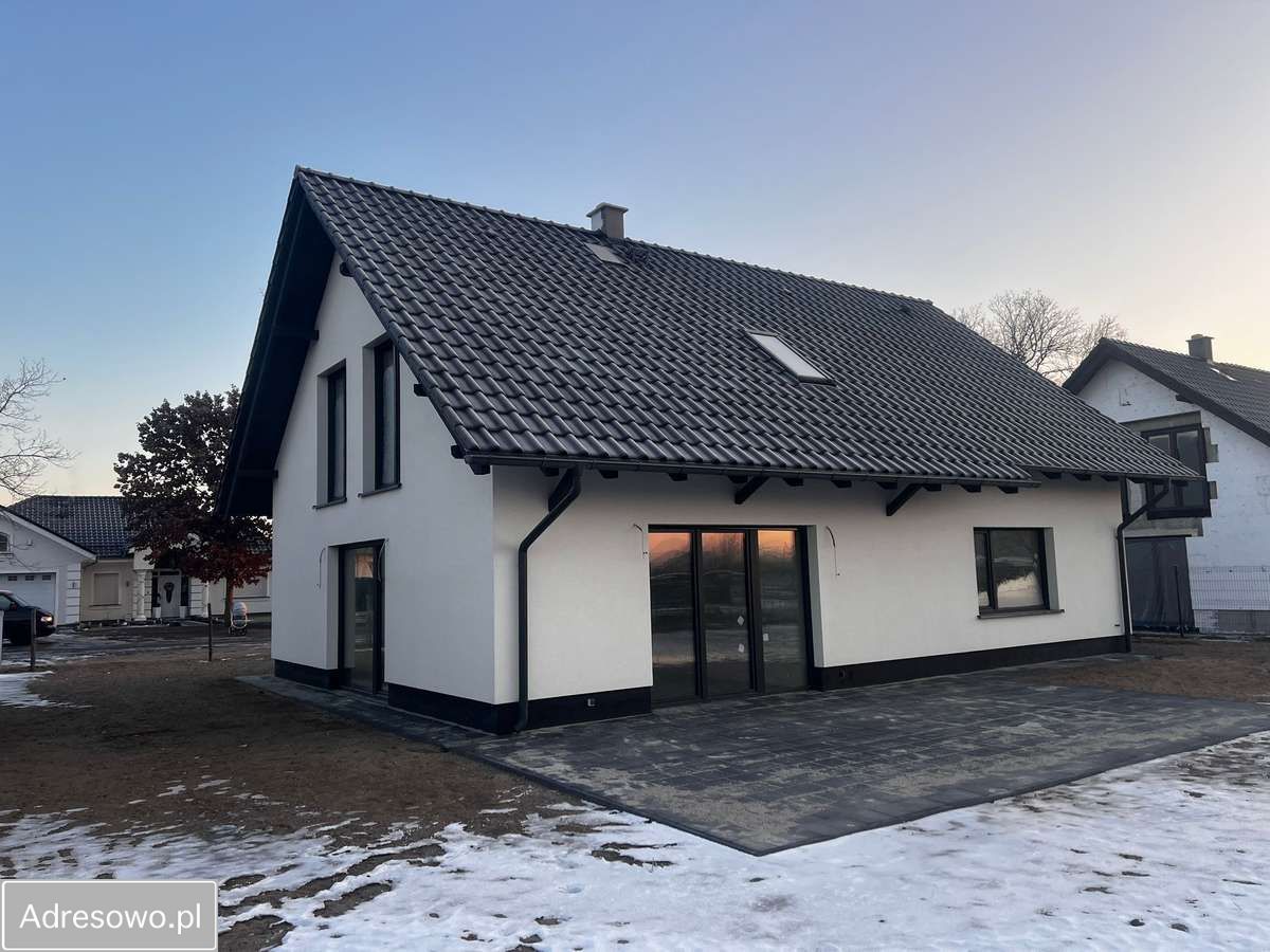 dom wolnostojący, 5 pokoi Nowa Wioska. Zdjęcie 1