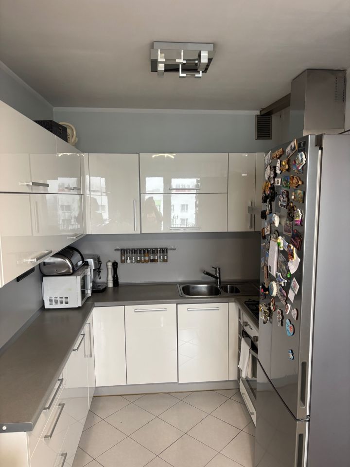 Mieszkanie 3-pokojowe Wodzisław Śląski, os. XXX-lecia PRL. Zdjęcie 3