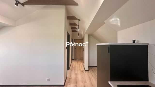 Mieszkanie 3-pokojowe Jordanów, ul. Piłsudskiego. Zdjęcie 1
