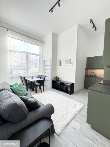 Mieszkanie 3-pokojowe Warszawa Ursus, ul. Edwarda Habicha. Zdjęcie 1