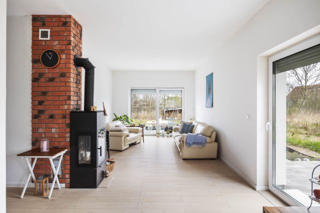 dom wolnostojący, 4 pokoje Małujowice, Małujowice. Zdjęcie 2