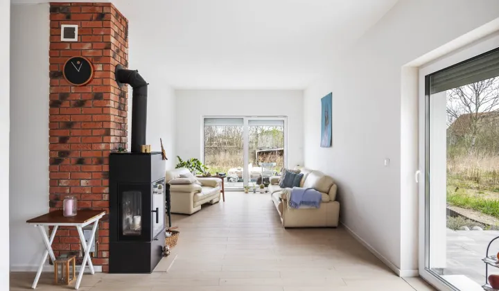 dom wolnostojący, 4 pokoje Małujowice