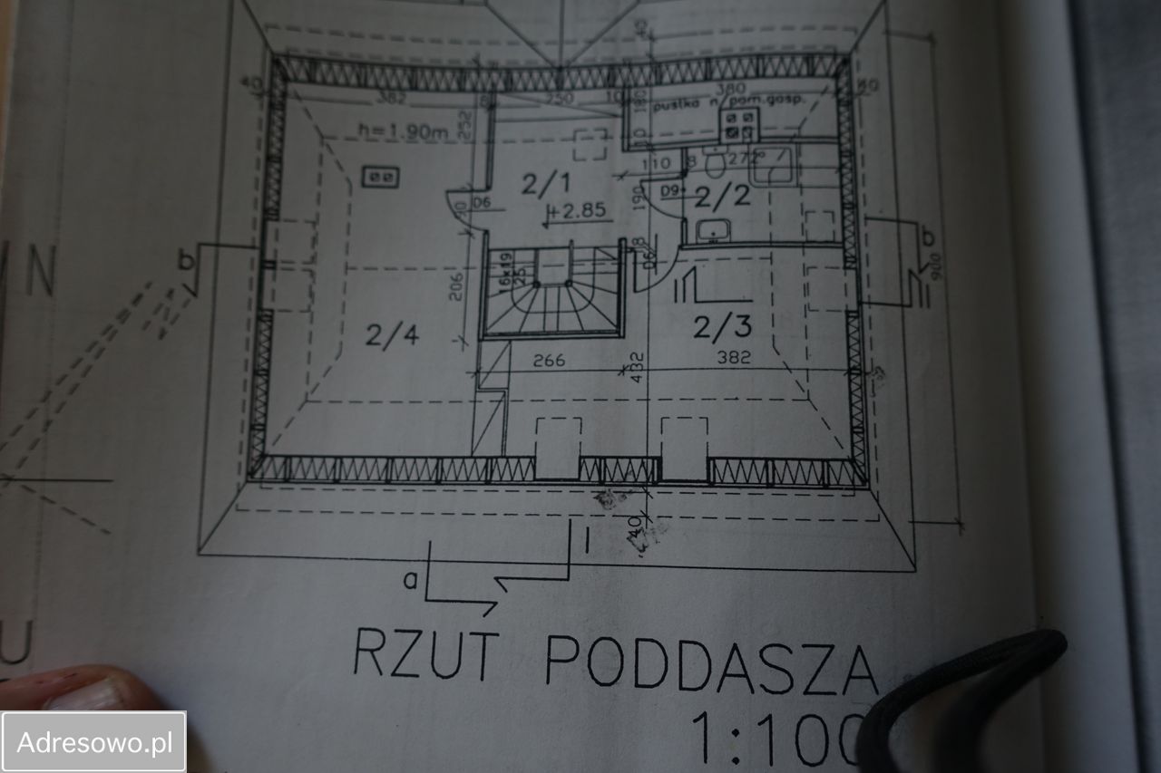 dom wolnostojący, 4 pokoje Rożnowa. Zdjęcie 15