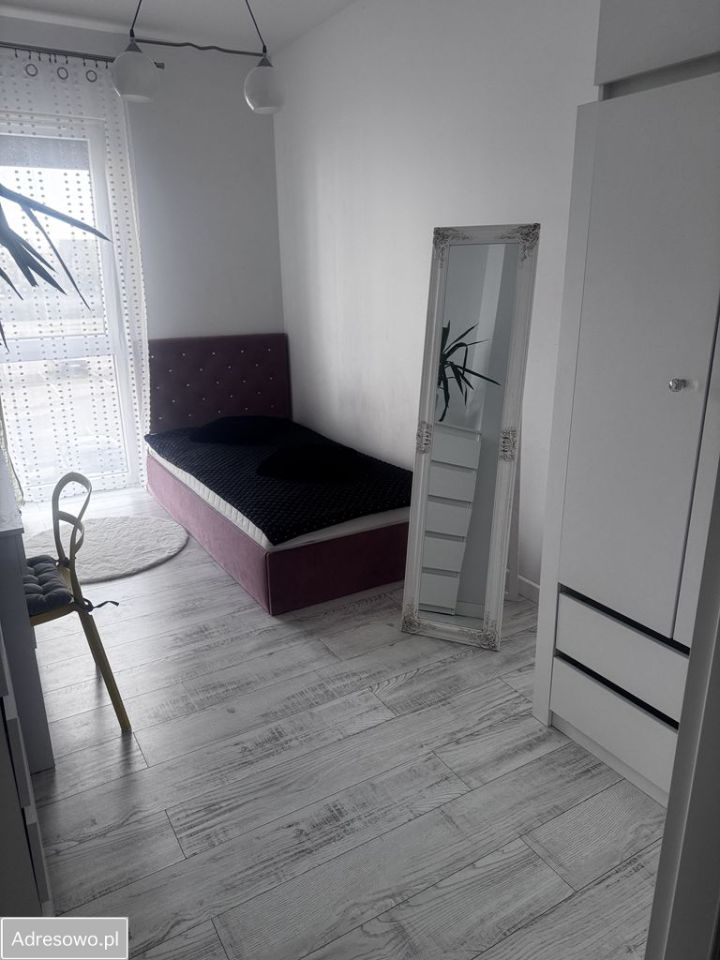 Mieszkanie 3-pokojowe Tomaszów Mazowiecki. Zdjęcie 5