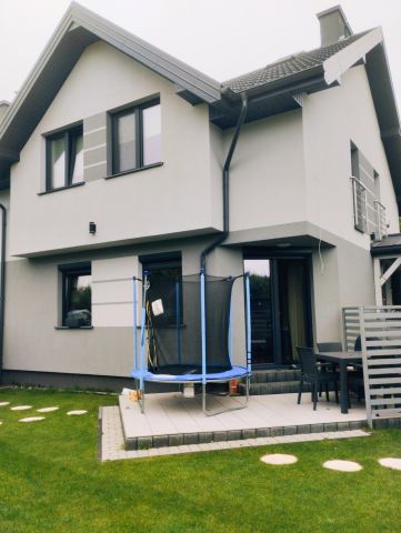 dom szeregowy, 5 pokoi Radom Młodzianów, ul. Gajowa. Zdjęcie 1