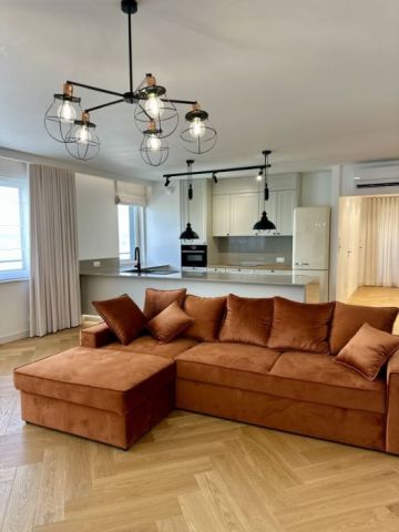 Mieszkanie 4-pokojowe Reda, ul. Marynarska. Zdjęcie 1