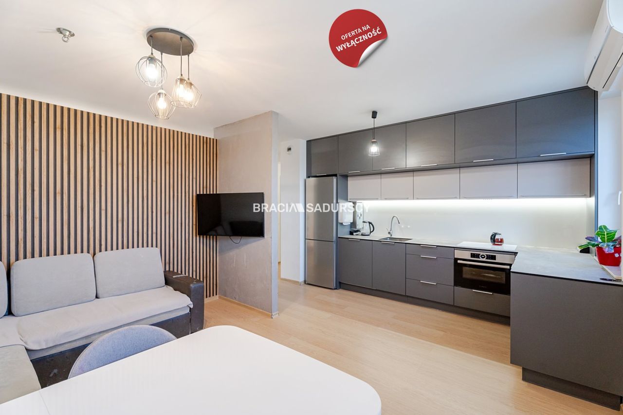 Mieszkanie 4-pokojowe Kraków, ul. Mariana Domagały. Zdjęcie 1