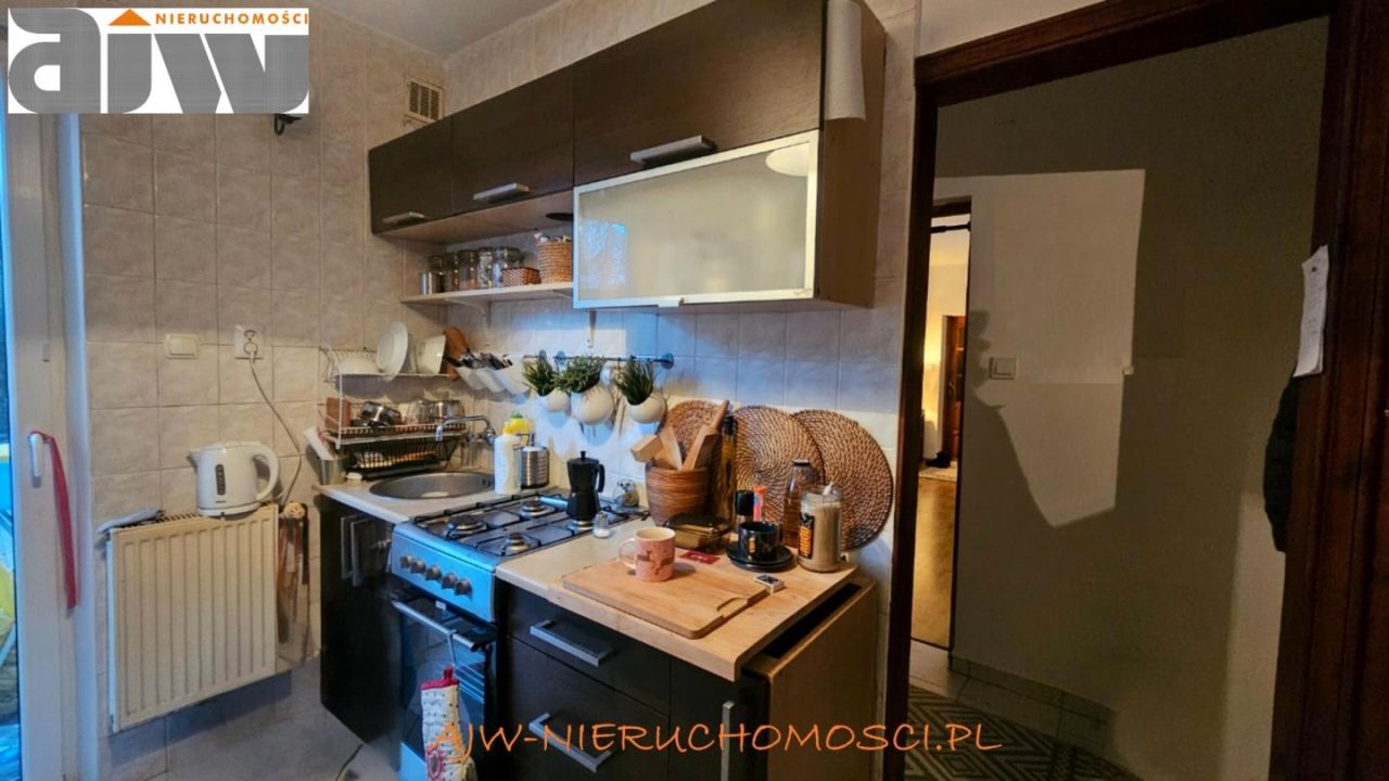 dom wolnostojący, 3 pokoje Laski. Zdjęcie 4