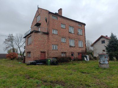 dom wolnostojący, 8 pokoi Stradlice Lolin. Zdjęcie 3