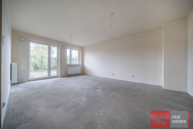 Mieszkanie 4-pokojowe Warszawa Włochy, ul. Łopuszańska. Zdjęcie 2