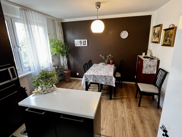 Mieszkanie 3-pokojowe Kraków Kurdwanów, ul. por. Halszki. Zdjęcie 4