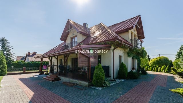dom wolnostojący, 7 pokoi Michałowice, ul. Górna. Zdjęcie 6