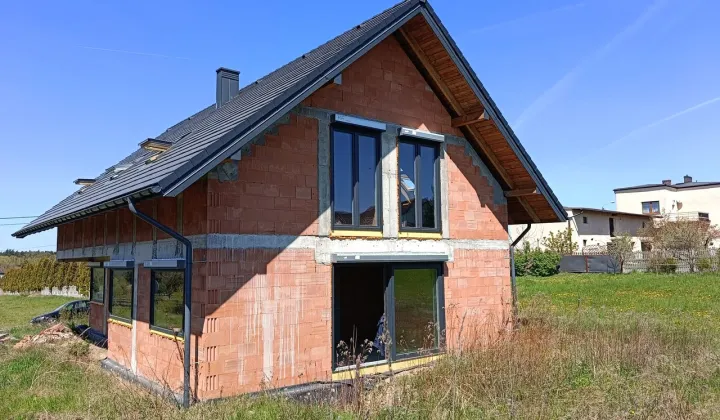 dom wolnostojący, 6 pokoi Niezdara, ul. Krzyżowa