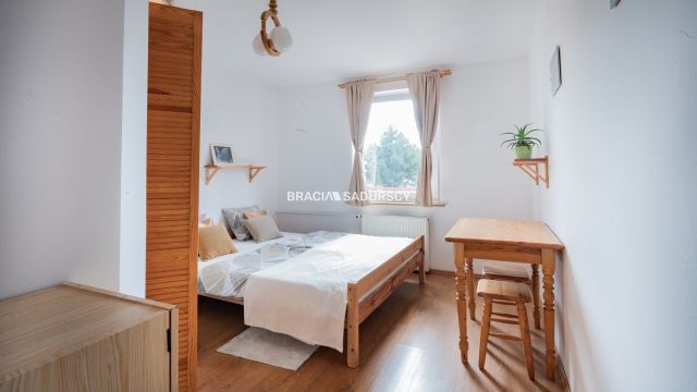 dom wolnostojący, 10 pokoi Łazy. Zdjęcie 13