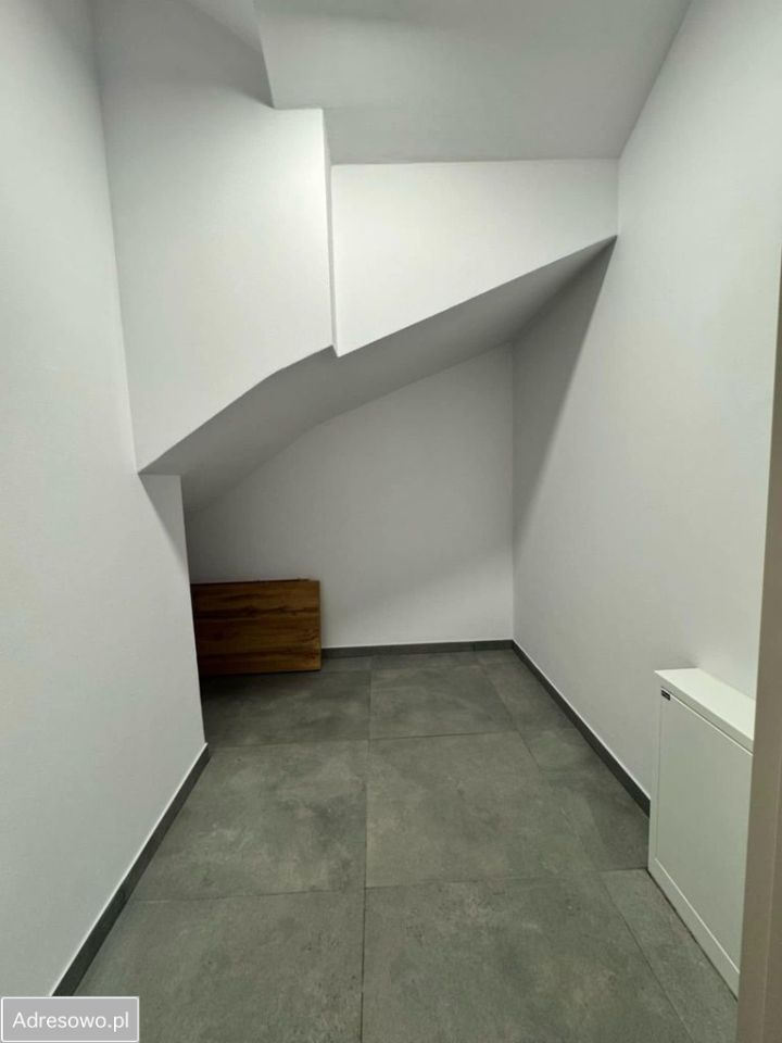 Mieszkanie 3-pokojowe Kielce. Zdjęcie 4