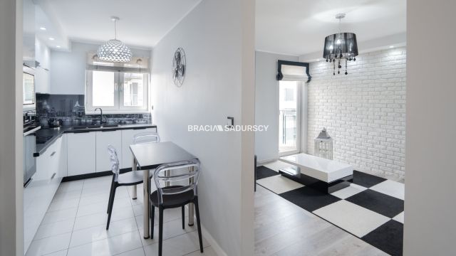 Mieszkanie 2-pokojowe Kraków Prądnik Biały, ul. Macieja Słomczyńskiego. Zdjęcie 2