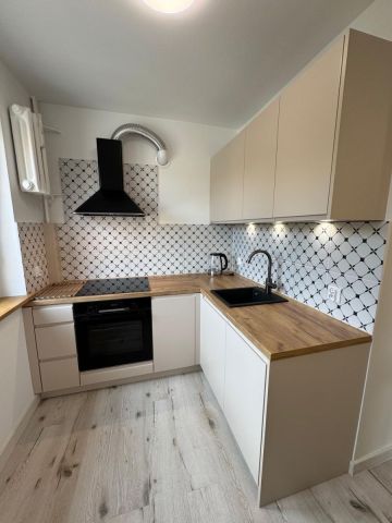 Mieszkanie 3-pokojowe Wrocław Stare Miasto, ul. ks. Wincentego Kraińskiego. Zdjęcie 1