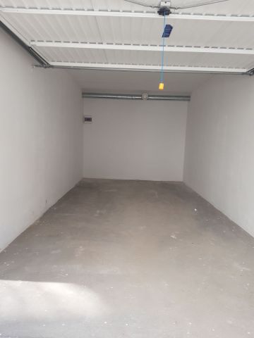 Garaż/miejsce parkingowe Poznań Starołęka, ul. Śliska. Zdjęcie 1