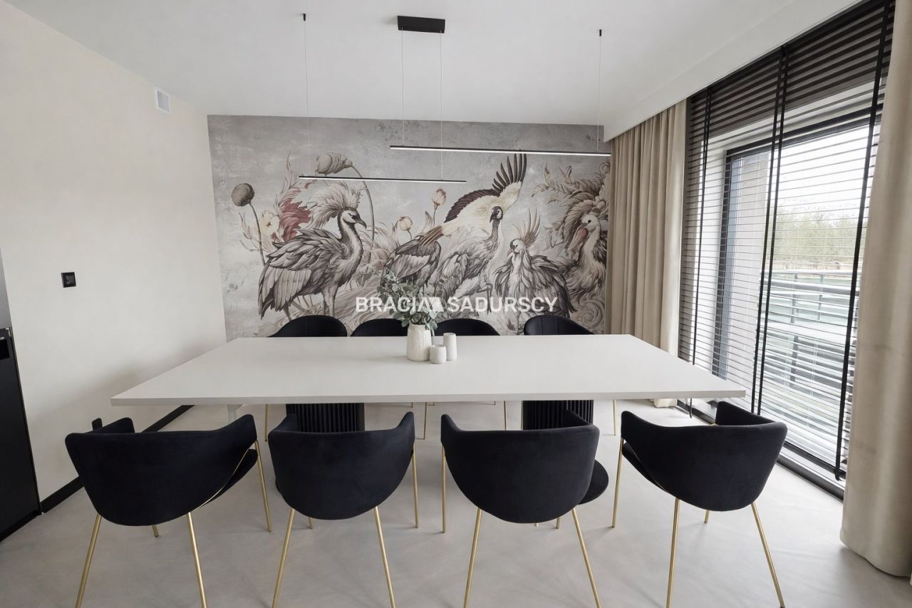 dom wolnostojący, 5 pokoi Niepołomice, ul. Stefana Roweckiego. Zdjęcie 2