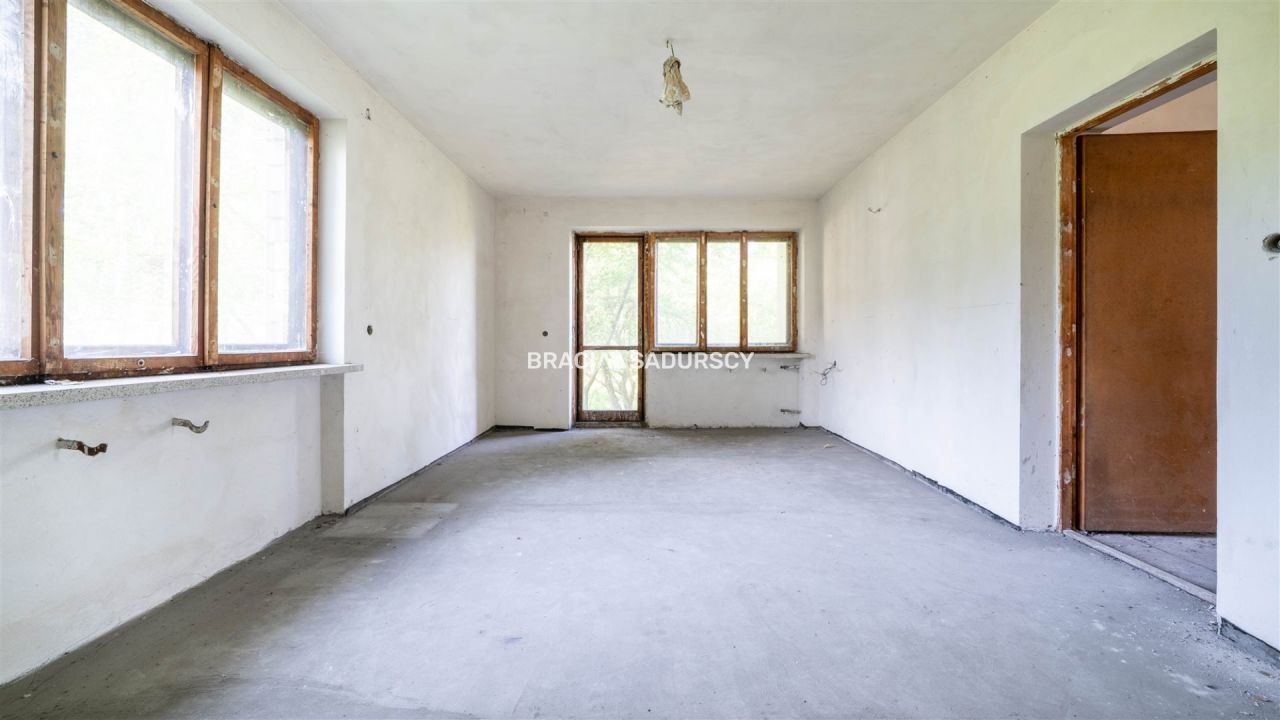 dom wolnostojący, 8 pokoi Libertów, ul. św. Floriana. Zdjęcie 5