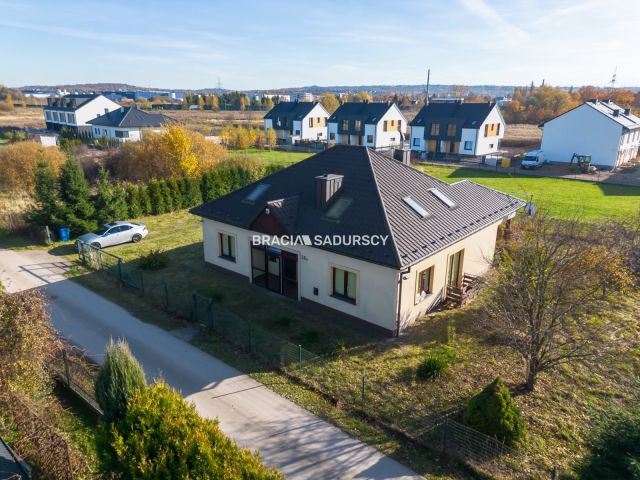 dom wolnostojący, 7 pokoi Skawina, ul. Wojska Polskiego. Zdjęcie 7