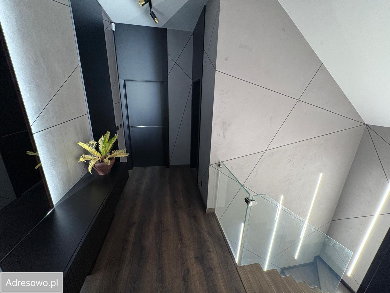 bliźniak, 4 pokoje Mników. Zdjęcie 15