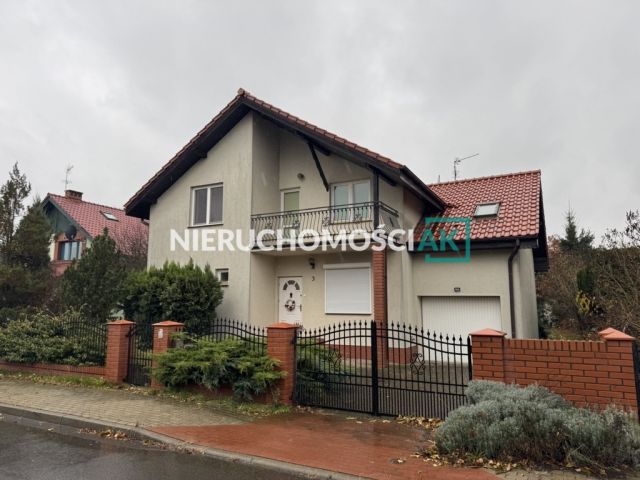 dom wolnostojący, 5 pokoi Konin, ul. Azaliowa. Zdjęcie 1