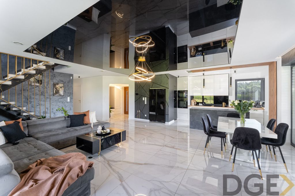 dom wolnostojący, 5 pokoi Zawada. Zdjęcie 2