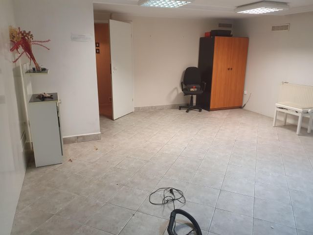 Lokal Bielsko-Biała Aleksandrowice, ul. prof. dr. Mieczysława Michałowicza. Zdjęcie 1