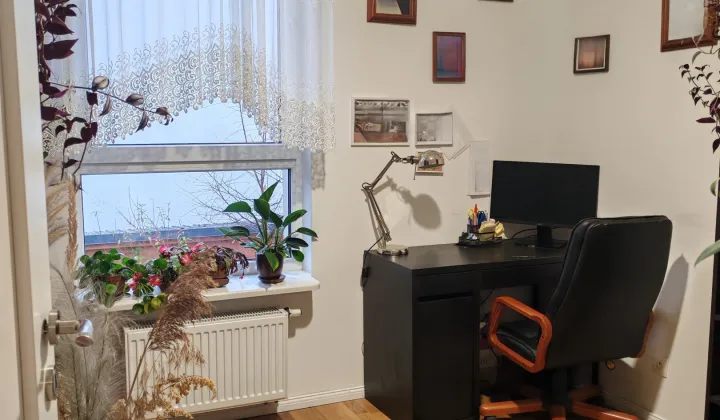 dom szeregowy, 4 pokoje Nowy Dwór Mazowiecki Osiedle Młodych, ul. Szmaragdowa