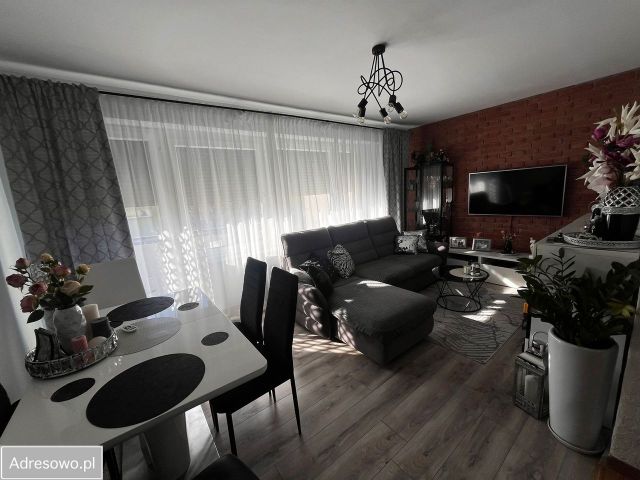 Mieszkanie 3-pokojowe Grodków, ul. Morcinka. Zdjęcie 1