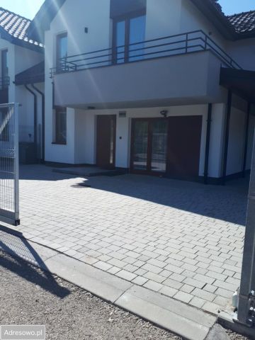 dom szeregowy, 4 pokoje Nowy Sącz, ul. Stadnickich. Zdjęcie 1