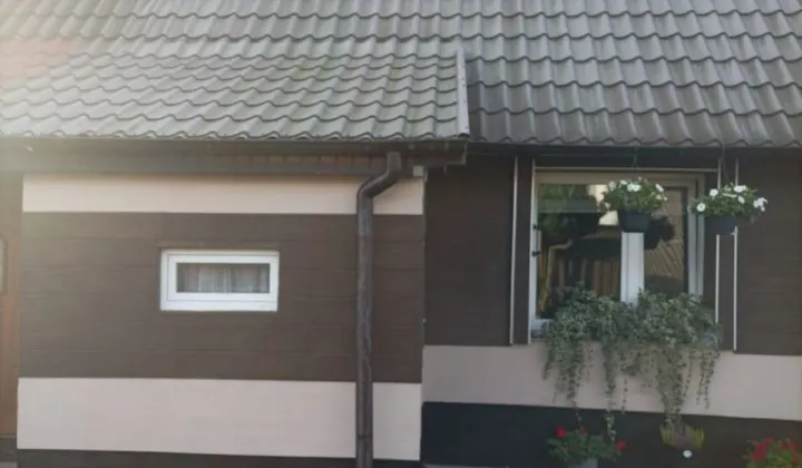 bliźniak, 2 pokoje Cedry Małe, ul. Bursztynowa