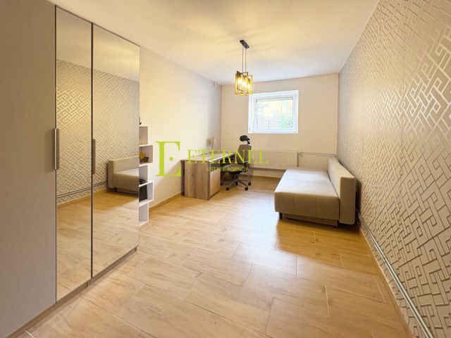 Biuro Kraków Prądnik Czerwony, ul. 8 Pułku Ułanów. Zdjęcie 3