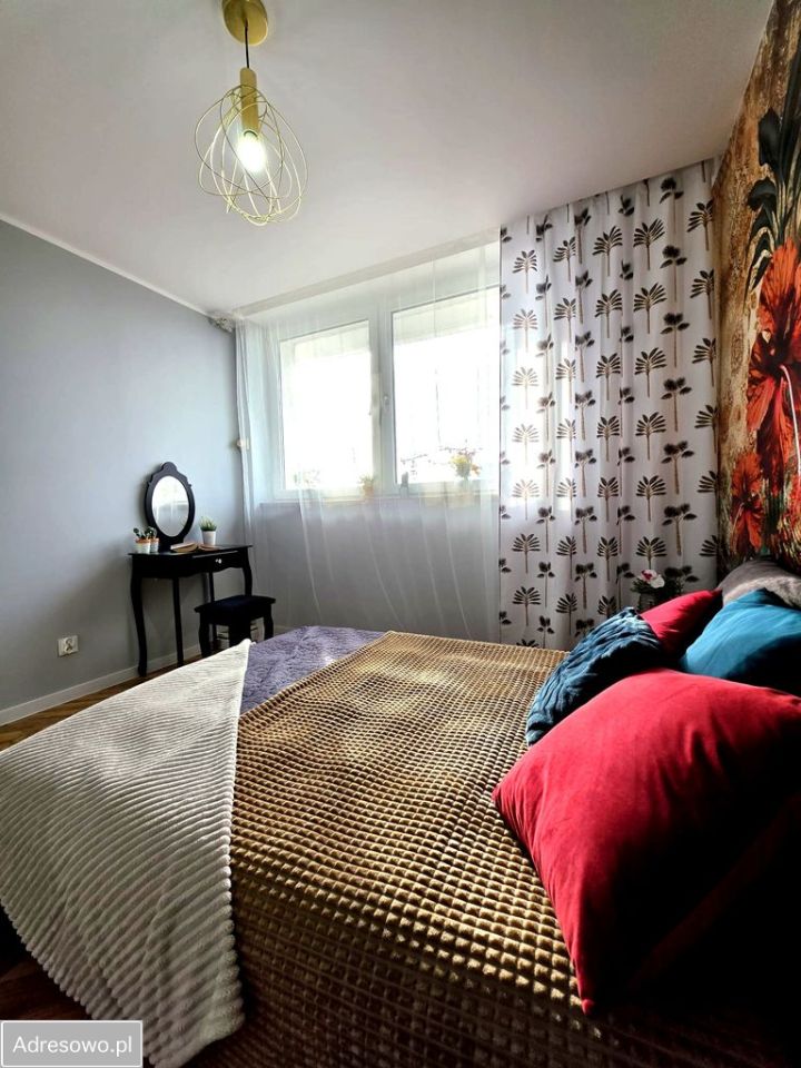 Mieszkanie 3-pokojowe Katowice Śródmieście, al. Wojciecha Korfantego. Zdjęcie 2