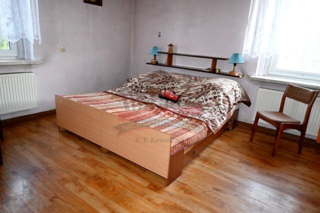 bliźniak, 4 pokoje Schodnia. Zdjęcie 3