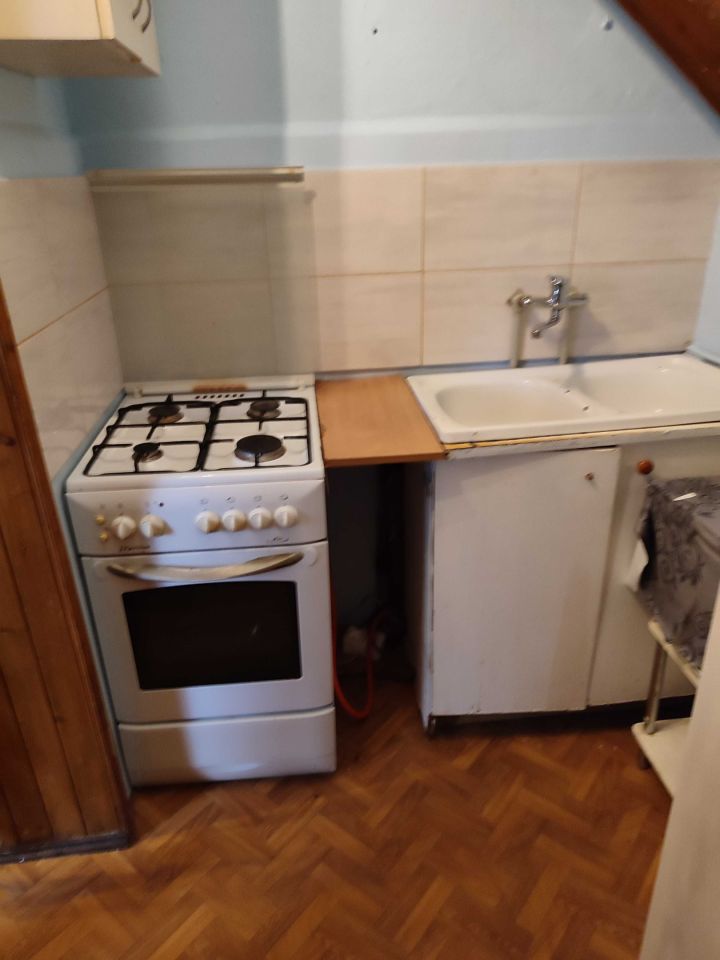 Mieszkanie 3-pokojowe Strzałków. Zdjęcie 3