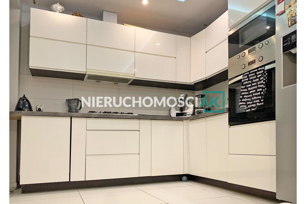 Mieszkanie 4-pokojowe Konin, ul. 11 Listopada. Zdjęcie 3